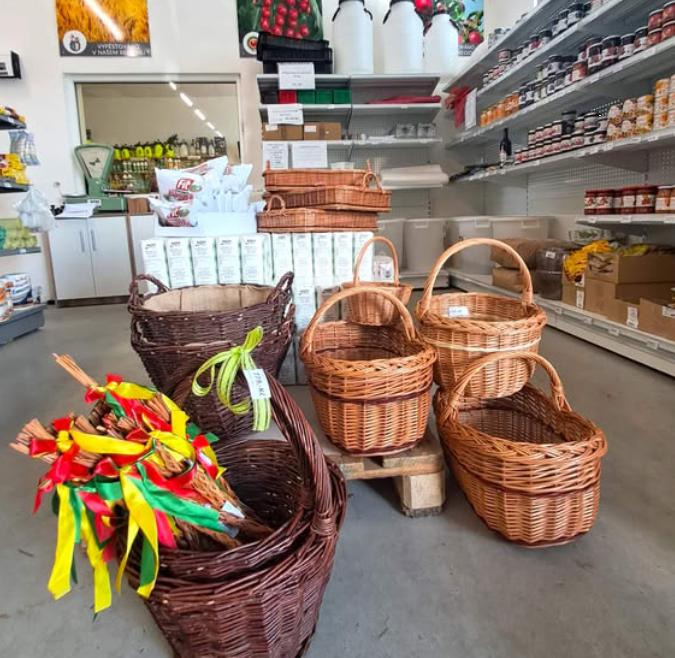 Prodejny v následující svátky zavřeny!